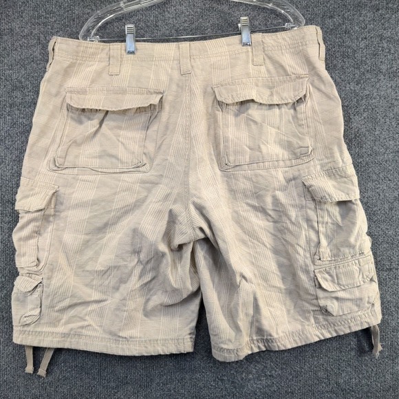 Lee Dungarees Men's Cargo Shorts Tan Size 38 100% Cotton Pockets Check Pattern - Picture 2 of 11